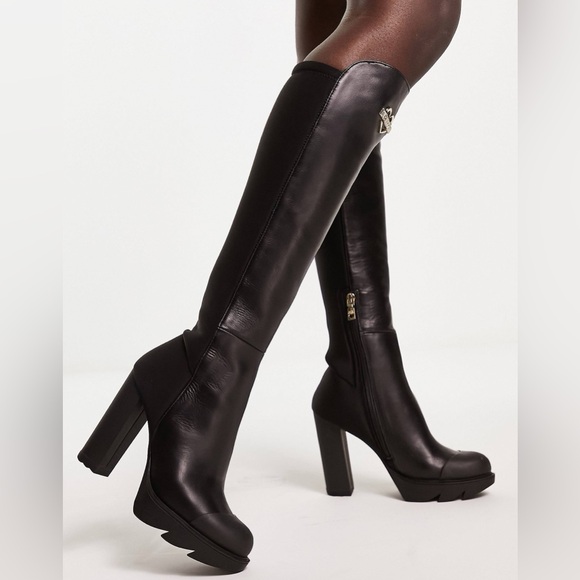 NWT - Love Moschino - knee-high block-heel leather boots - Size 37 (6.5) - Picture 2 of 8